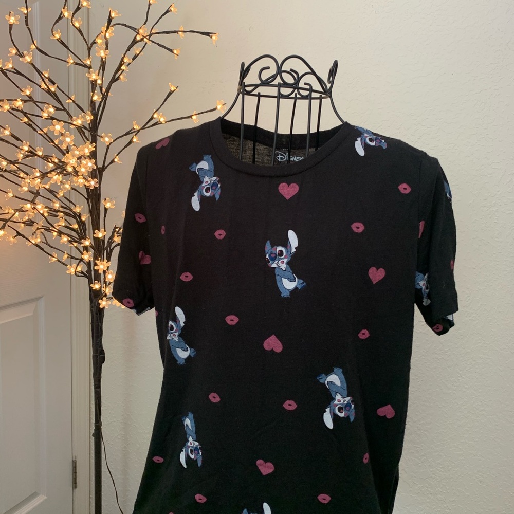 Disney stitch graphic tee